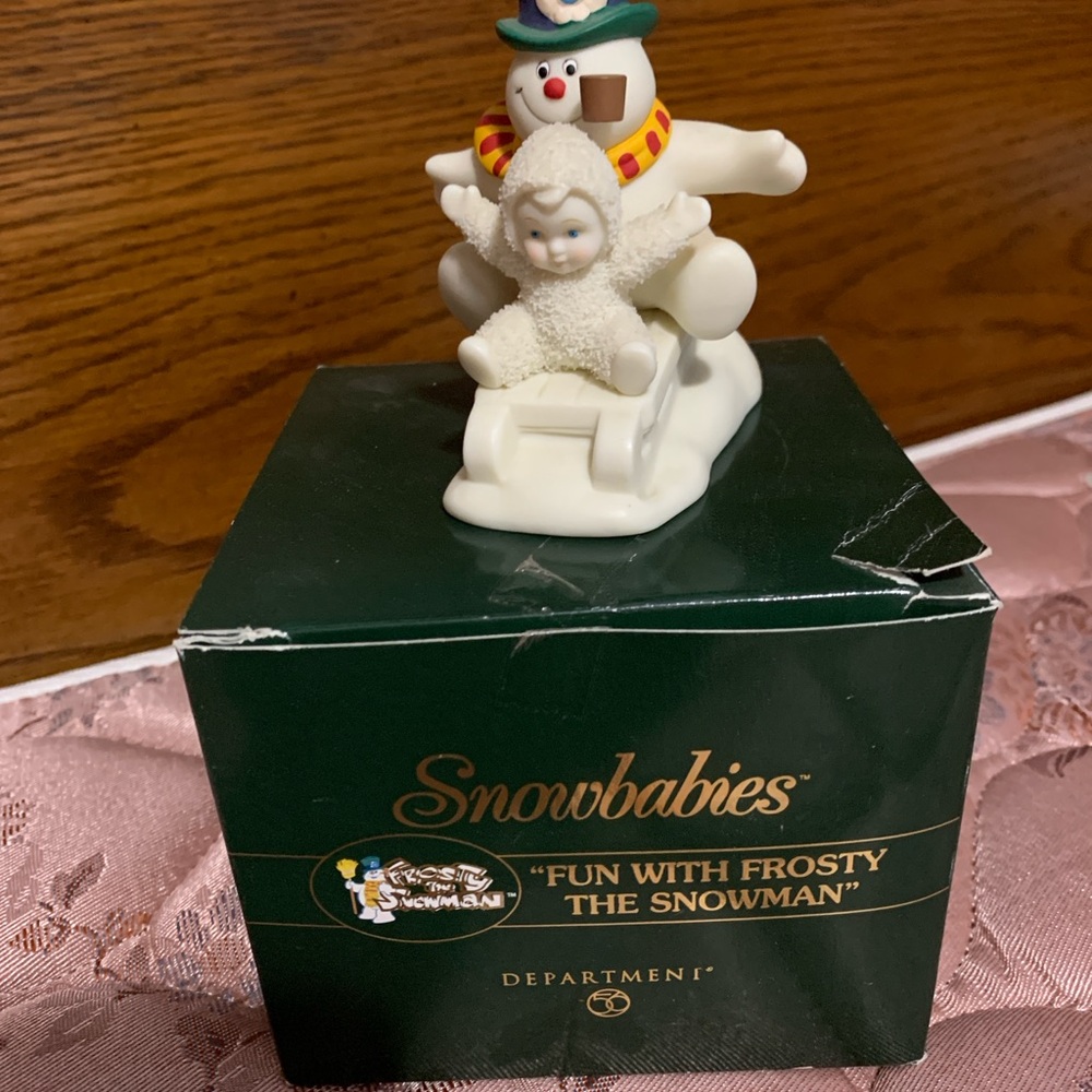 Department 56 White Snowbabies Decor Accent